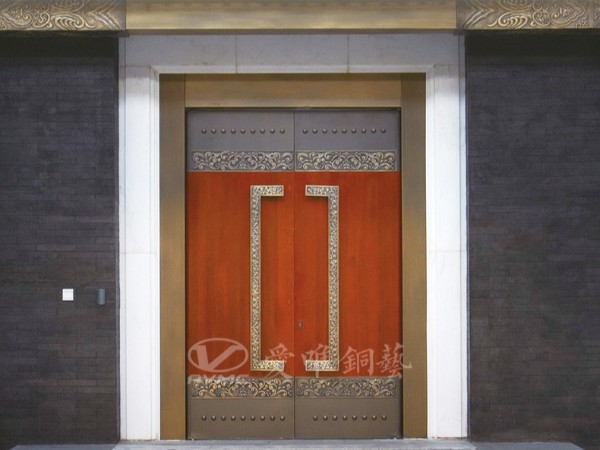 佛山定制銅門應(yīng)該需要注意哪些方面問題呢？