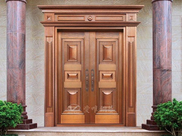 銅門廠家的銅門受別墅業(yè)主的歡迎