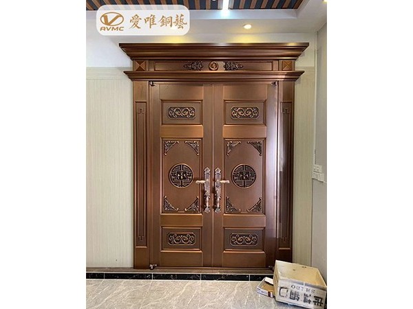 怎么分辨純銅銅門的質(zhì)量好壞呢？