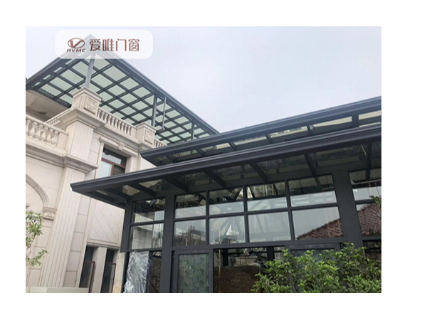 您知道陽光房設(shè)計(jì)的時(shí)候需要注意什么問題。