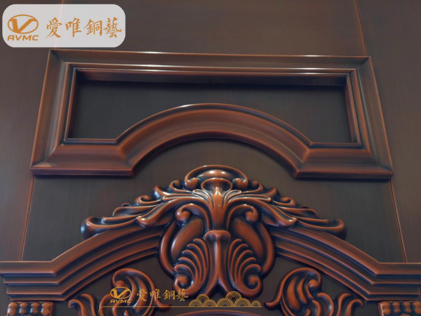 真銅門真的不會(huì)生銹嗎？佛山銅門廠家愛(ài)唯銅藝專業(yè)老師傅為您解答