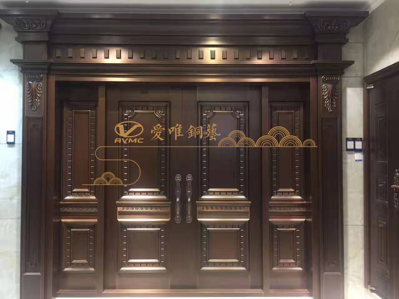 愛(ài)唯銅門(mén)