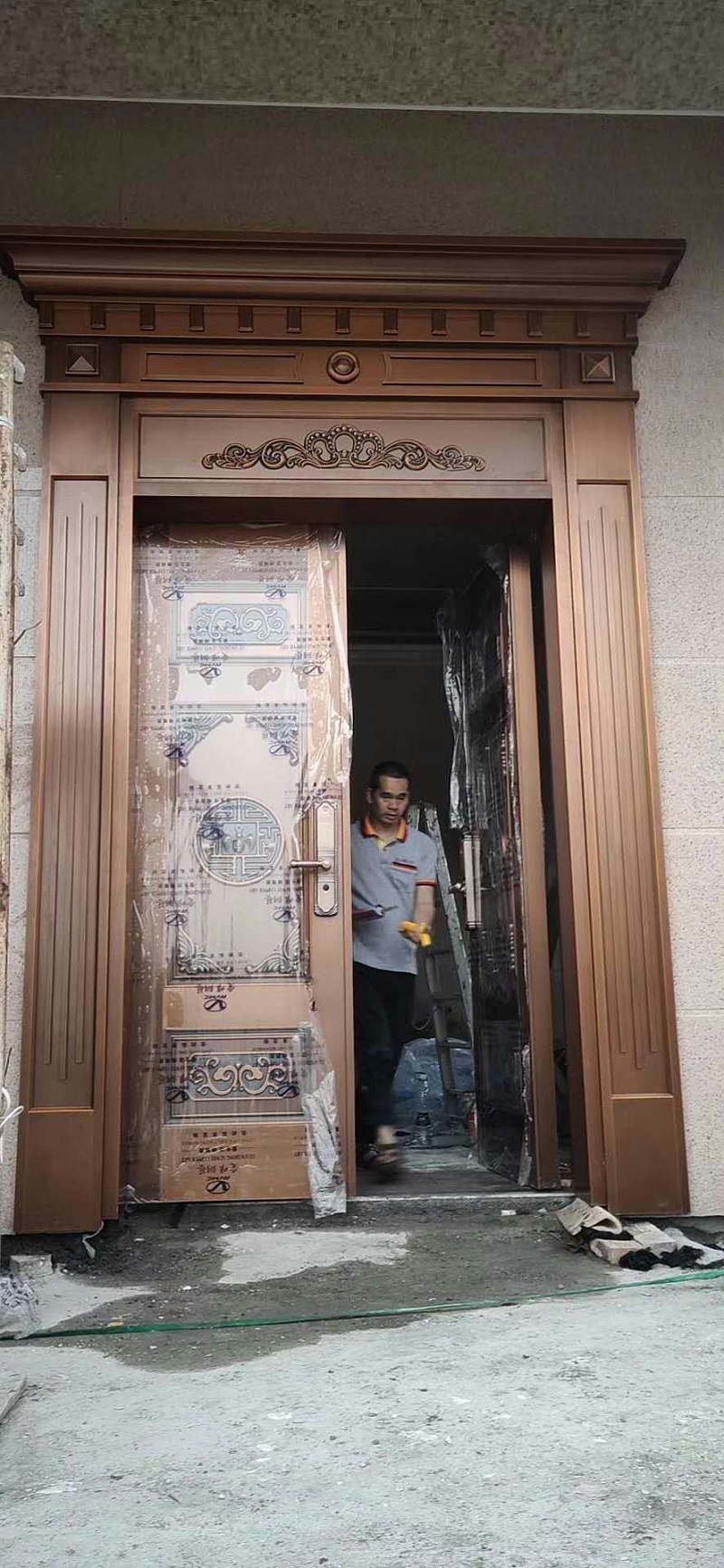 愛(ài)唯銅門(mén)江門(mén)工程案例 (1)